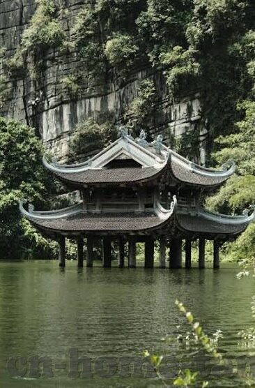 人妻色av-家庭与情感的细腻画卷，人妻角色的多维度探索